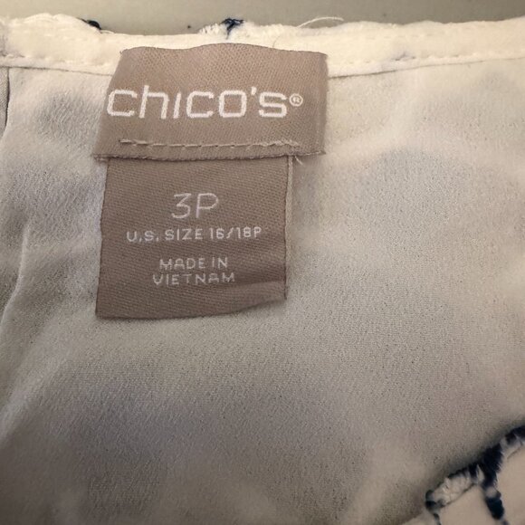 Chico’s Blue White Lace Floral Top 3P NWT - Picture 6 of 8